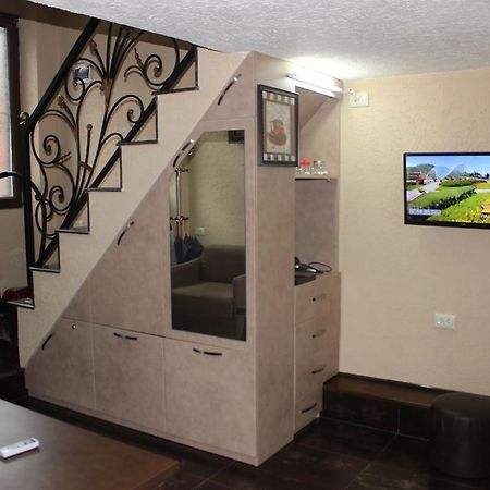 Apartment Anzi Batumi Quarto foto